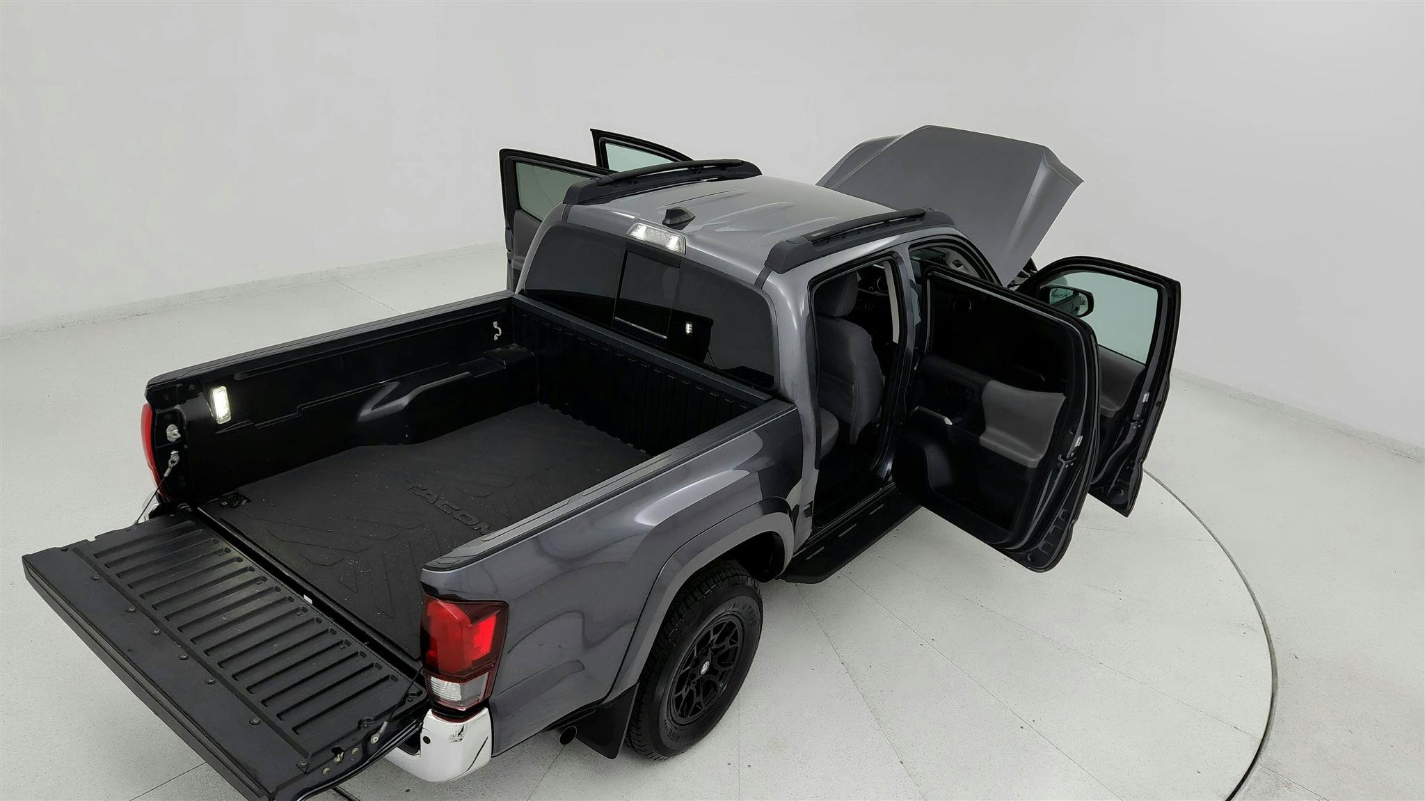 Used 2022 Toyota Tacoma SR5 AWD/4WD image 23
