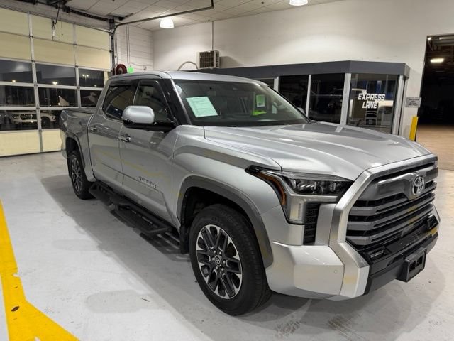 Used 2023 Toyota Tundra Limited AWD/4WD image 3