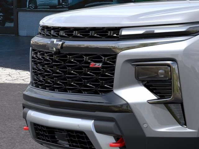 New 2027 Chevrolet Traverse Z71 w/ Enhanced Driving Package AWD/4WD image 14