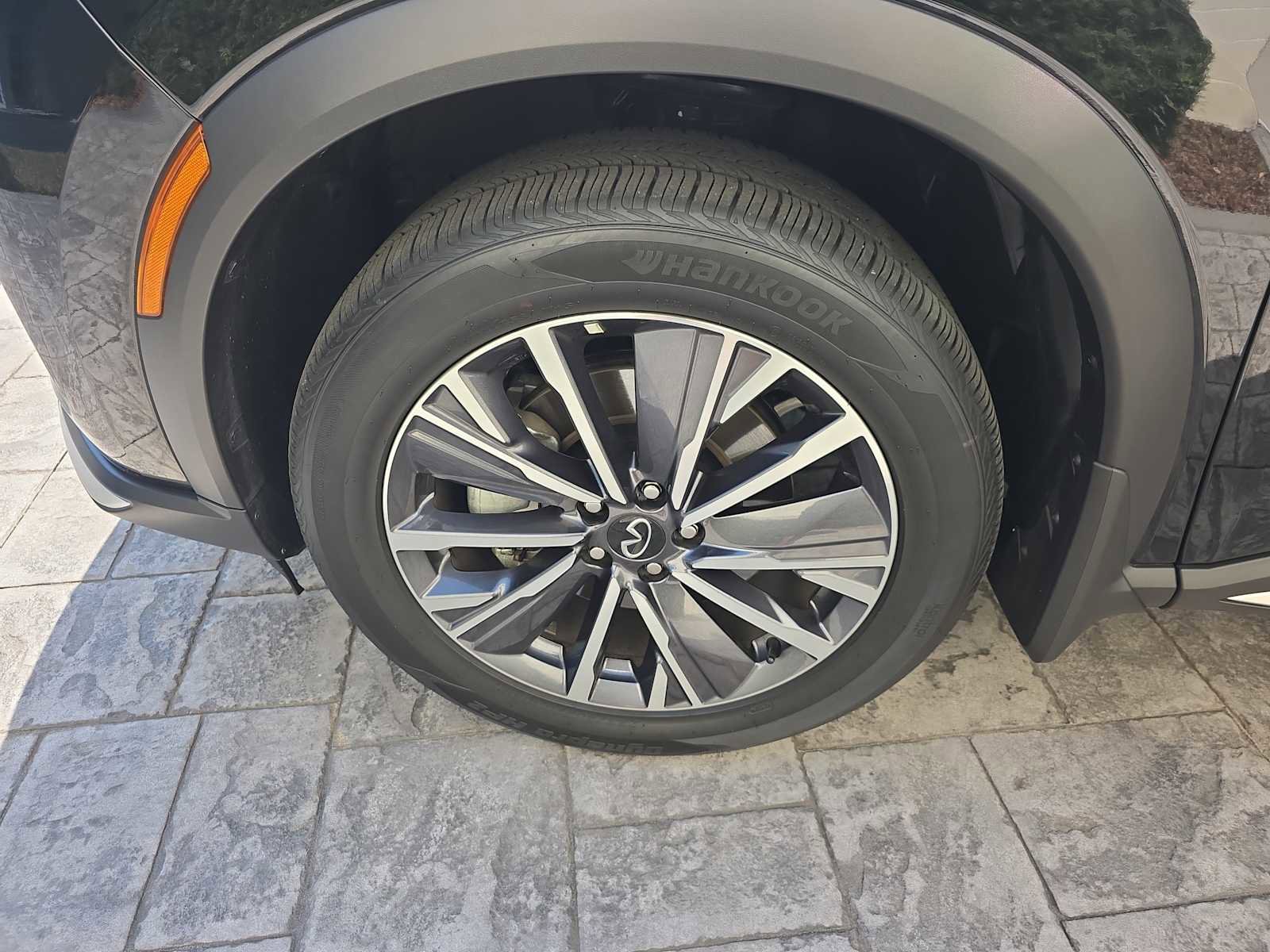 Certified 2026 INFINITI QX60 Luxe w/ Cargo Package image 6