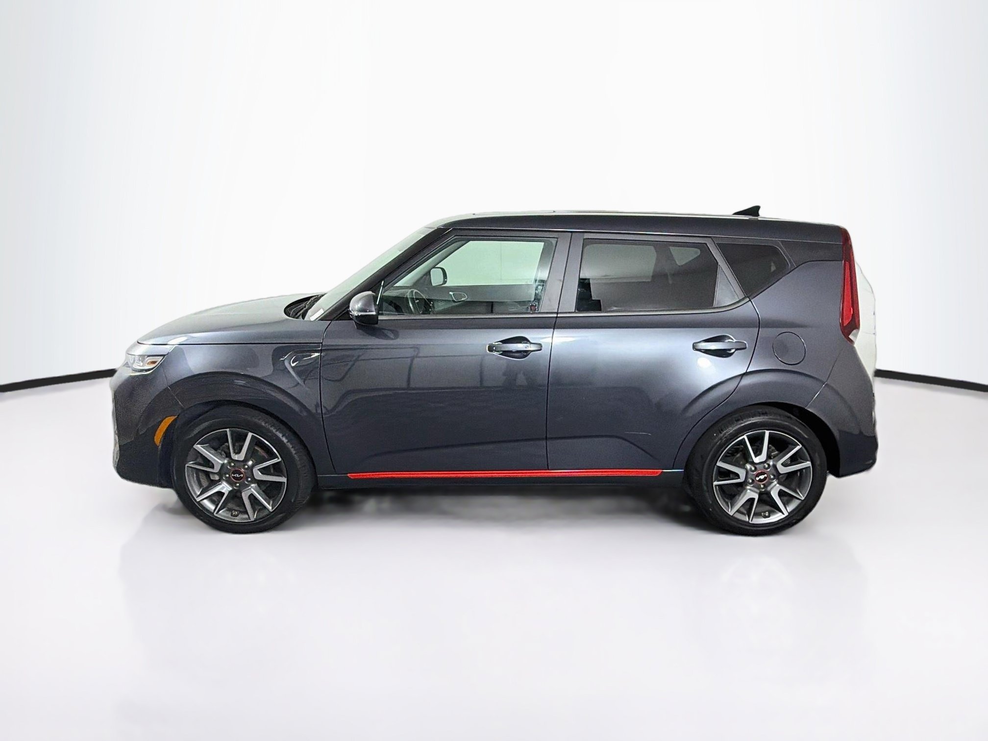Used 2022 Kia Soul GT-Line FWD image 4