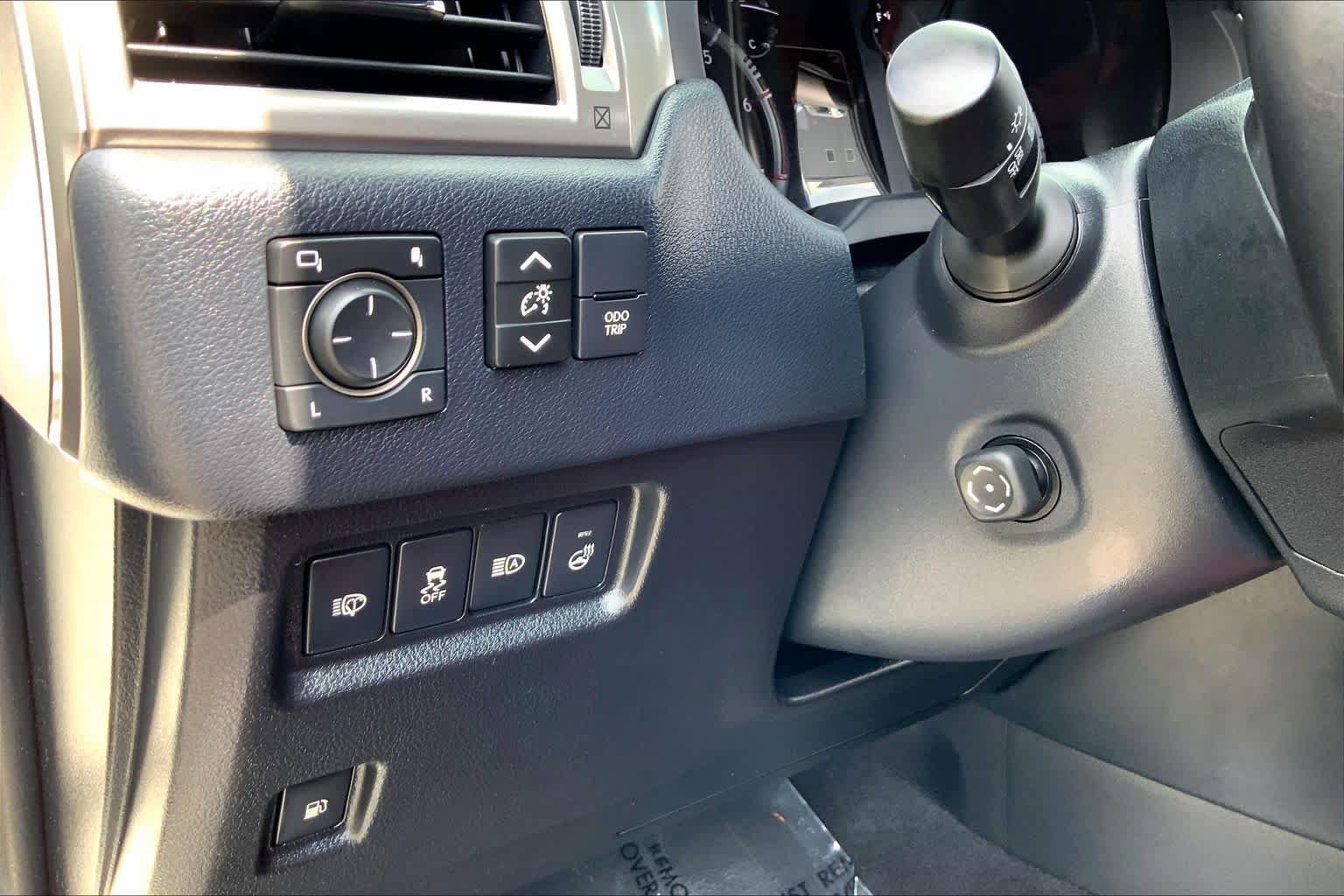 Certified 2023 Lexus GX 460 Premium w/ Premium Package AWD/4WD image 36