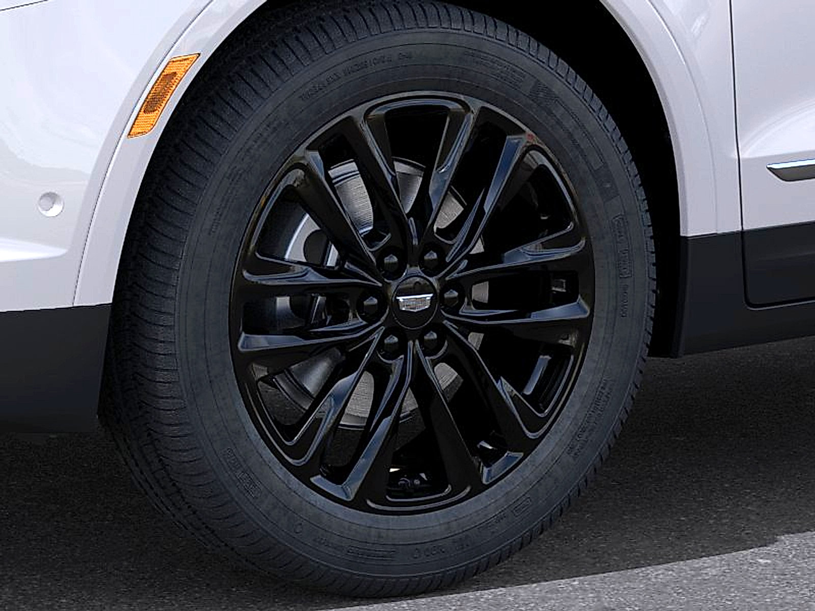 New 2026 Cadillac XT5 Premium Luxury w/ LPO, ONYX Package AWD/4WD image 9
