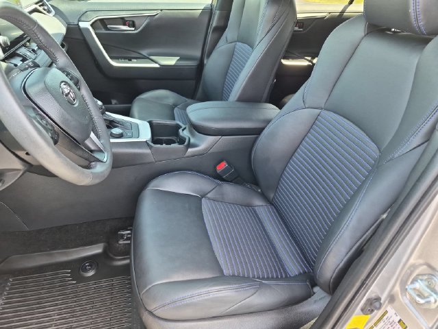 Used 2022 Toyota RAV4 XSE AWD/4WD image 15