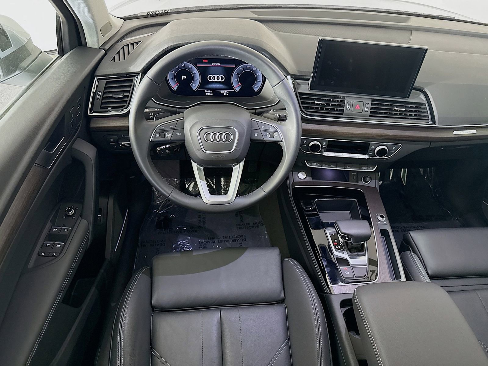 Certified 2025 Audi Q5 2.0T Premium Plus w/ Premium Plus Package AWD/4WD image 24