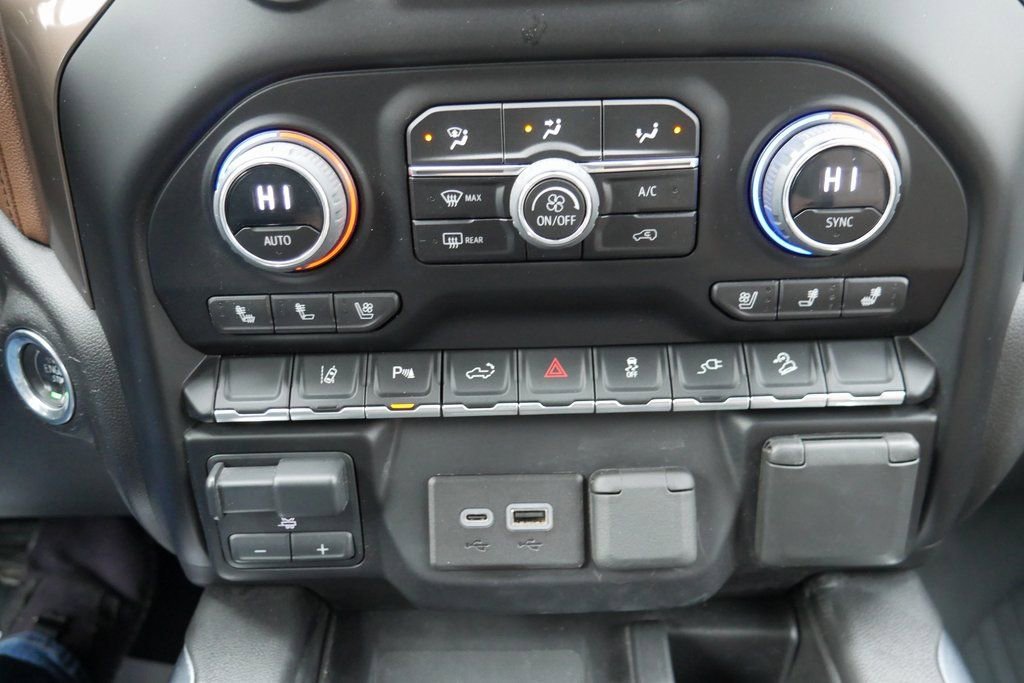 Used 2023 Chevrolet Silverado 2500 High Country w/ Technology Package image 19