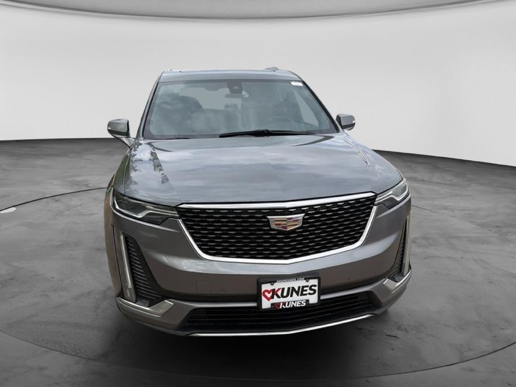 Used 2022 Cadillac XT6 Premium Luxury AWD/4WD image 3