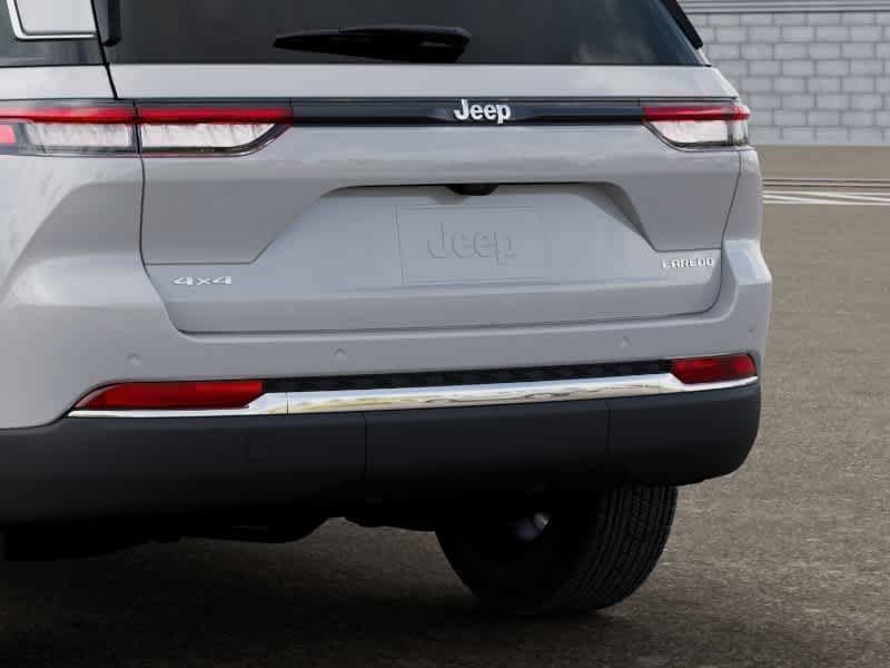 Certified 2025 Jeep Grand Cherokee Laredo X w/ Luxury Tech Group I AWD/4WD image 13