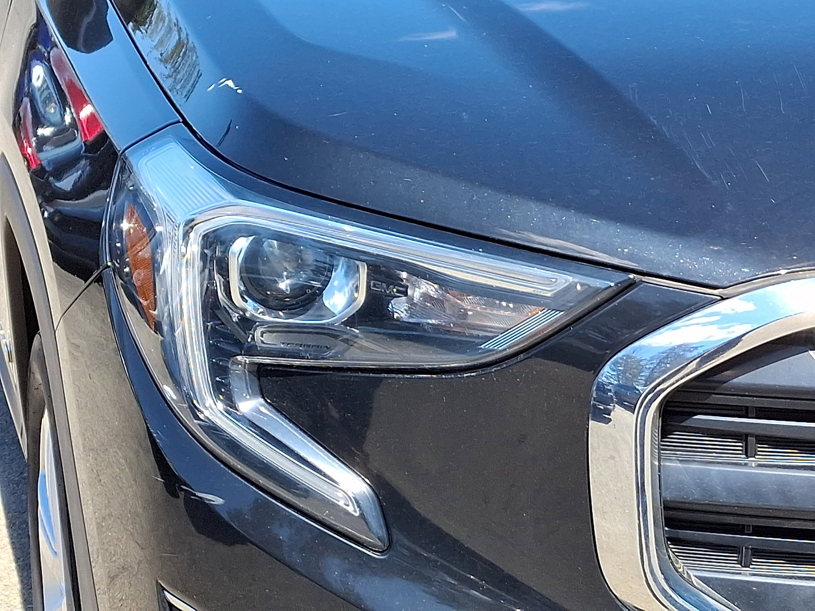 Used 2019 GMC Terrain SLE w/ Driver Convenience Package image 9