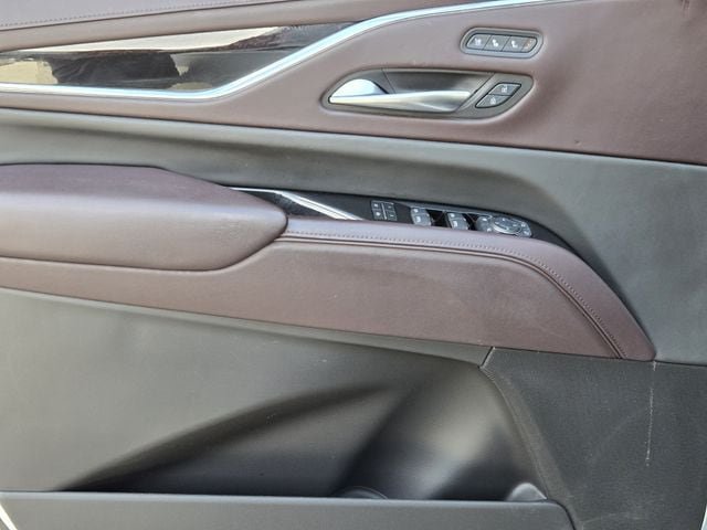 Used 2024 Cadillac Escalade Sport Platinum w/ Heavy-Duty Trailer Package AWD/4WD image 18