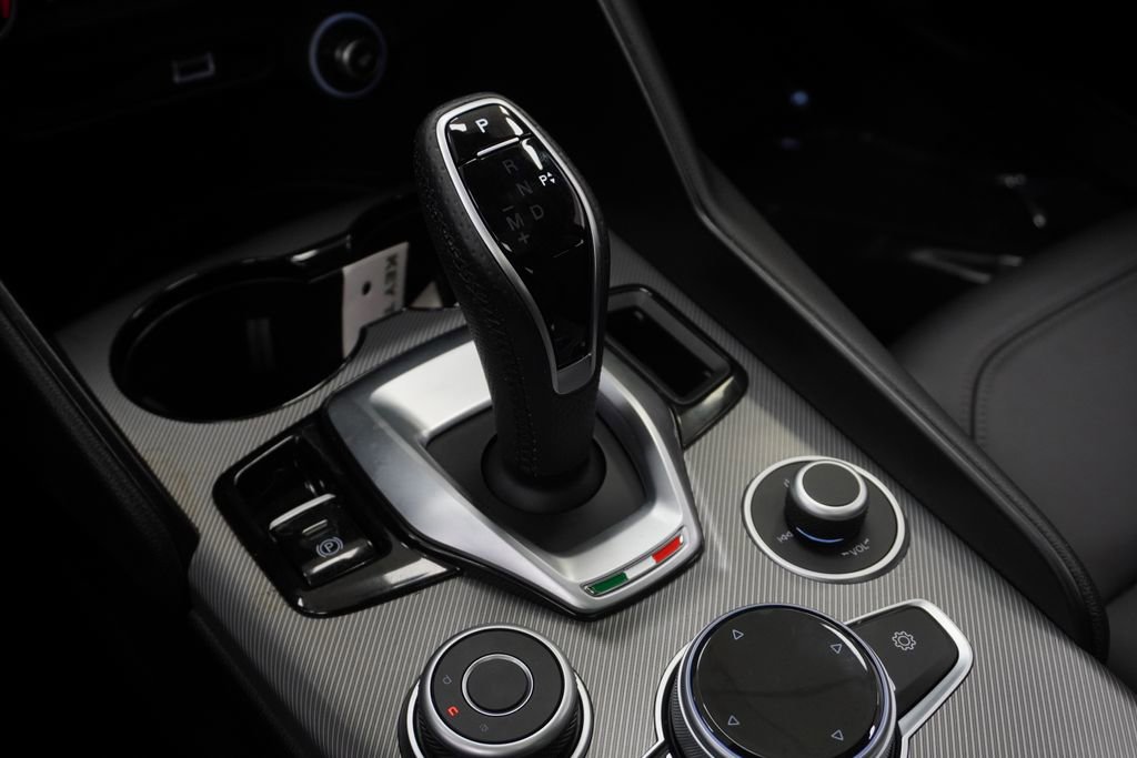 Used 2024 Alfa Romeo Giulia Ti w/ Active Assist Plus Package image 37