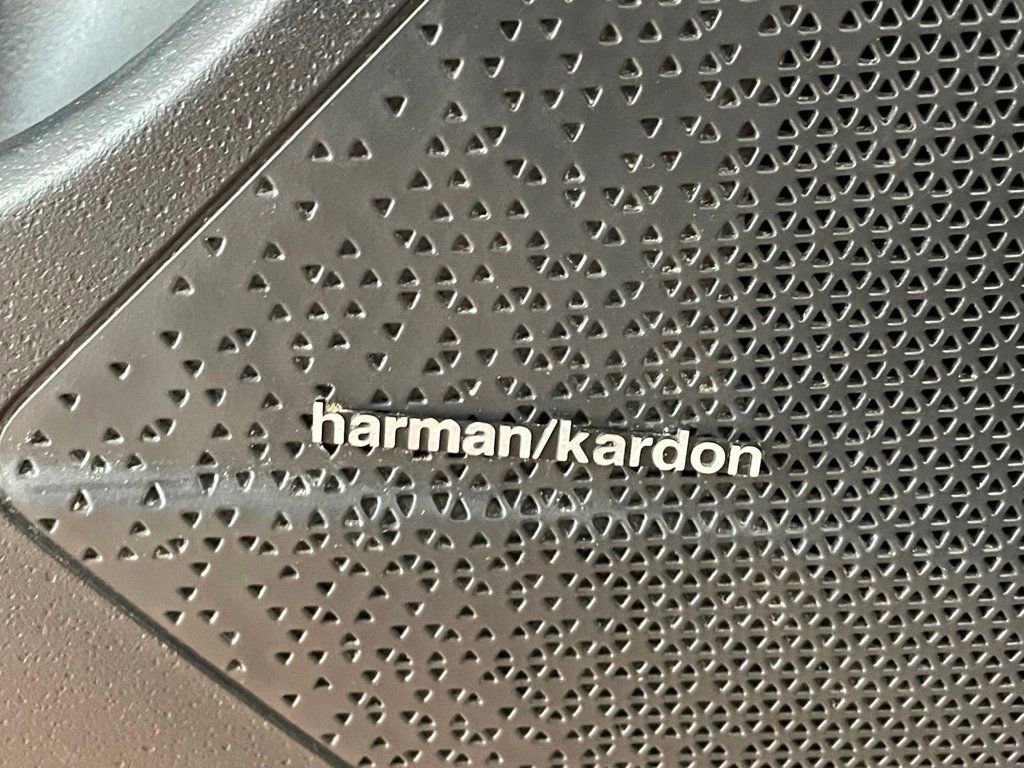 Used 2024 Kia Niro Wave w/ Wave Preserve Package image 17