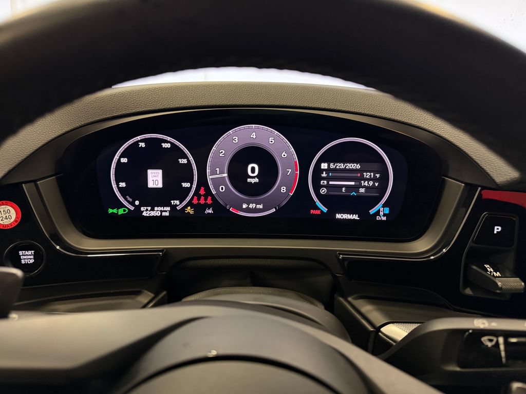 Certified 2024 Porsche Cayenne AWD/4WD image 21