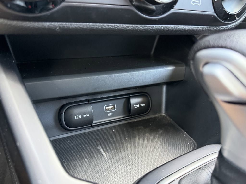 Used 2023 Kia Soul LX FWD image 25