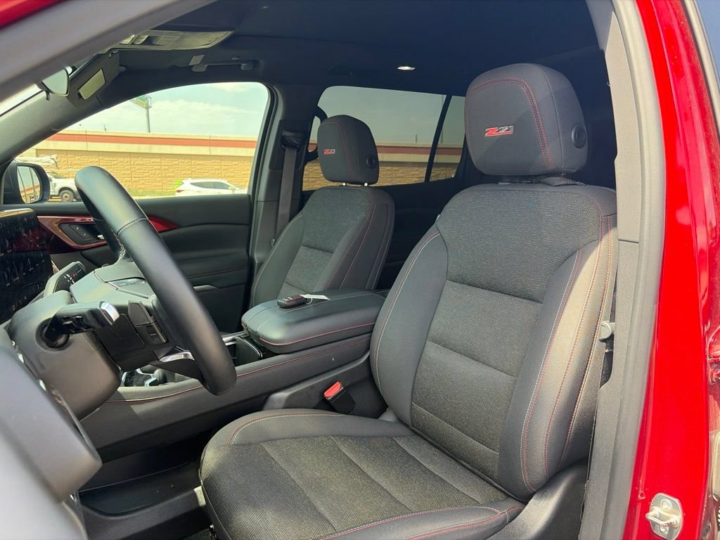 Used 2024 Chevrolet Traverse Z71 w/ LPO, Floor Liner Package AWD/4WD image 17