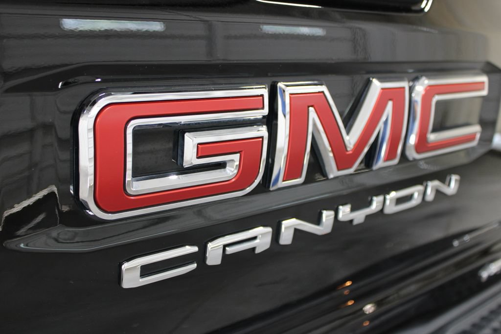 Used 2024 GMC Canyon AT4 AWD/4WD image 23