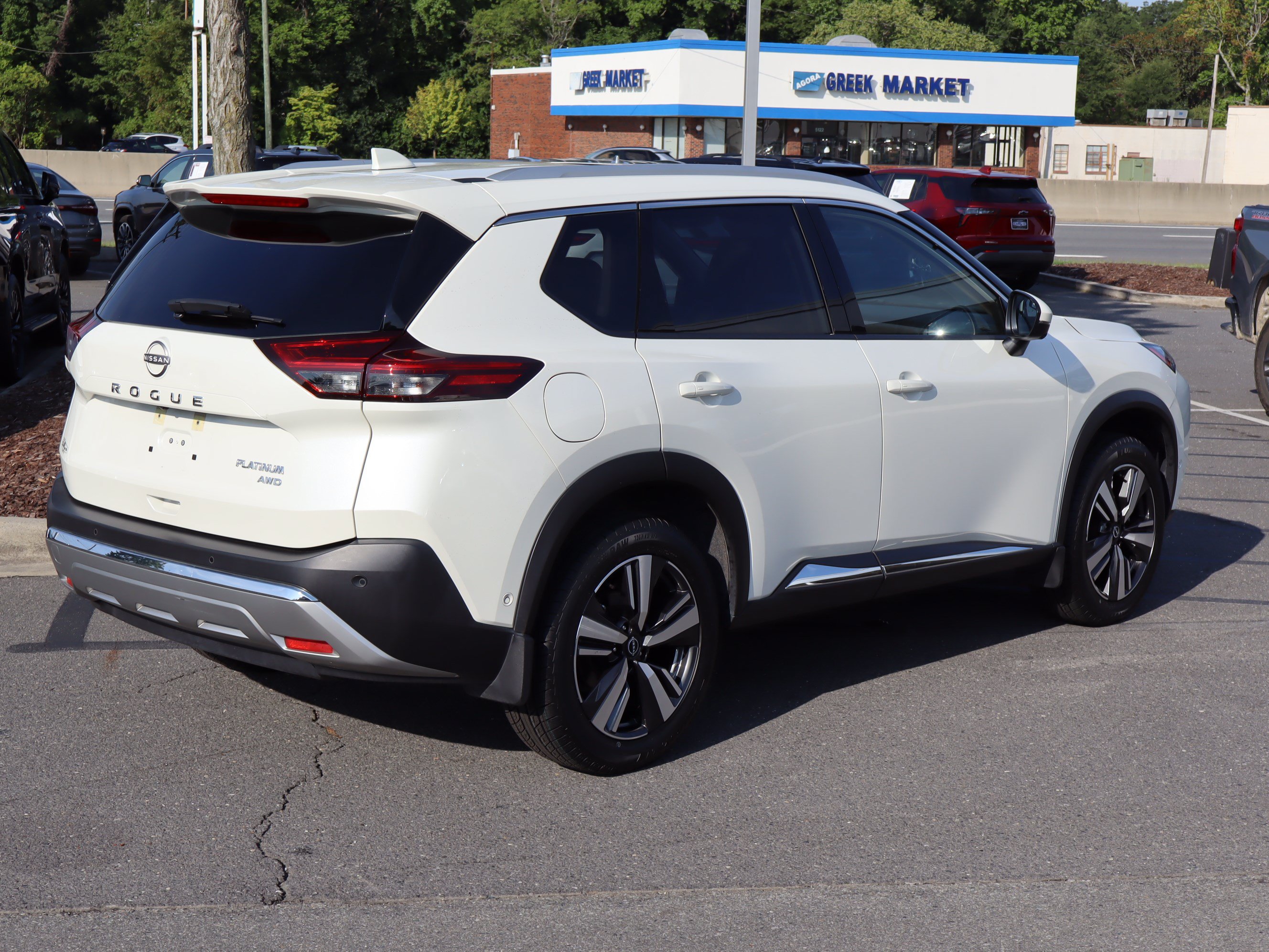 Used 2023 Nissan Rogue Platinum w/ Platinum Premium Package AWD/4WD image 10