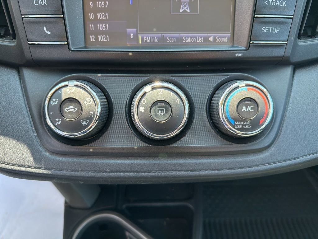 Used 2018 Toyota RAV4 LE w/ All Weather Liner Package image 18