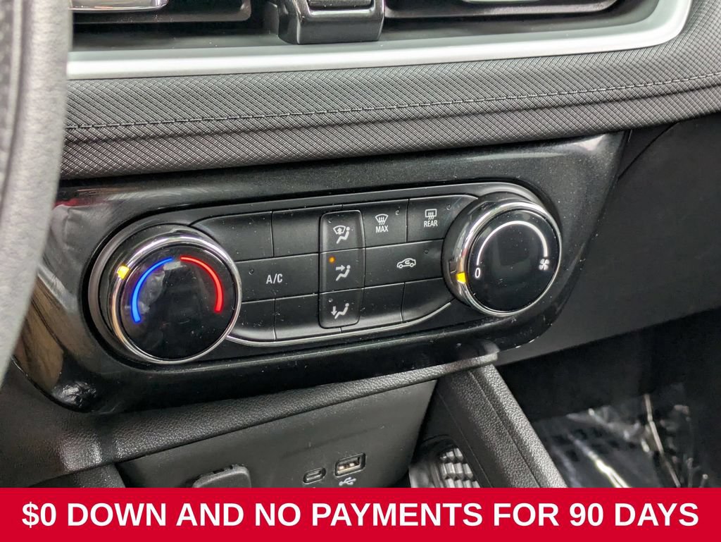 Used 2025 Chevrolet TrailBlazer LT AWD/4WD image 17