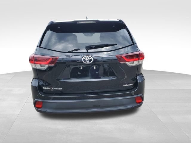 Used 2019 Toyota Highlander SE AWD/4WD image 5