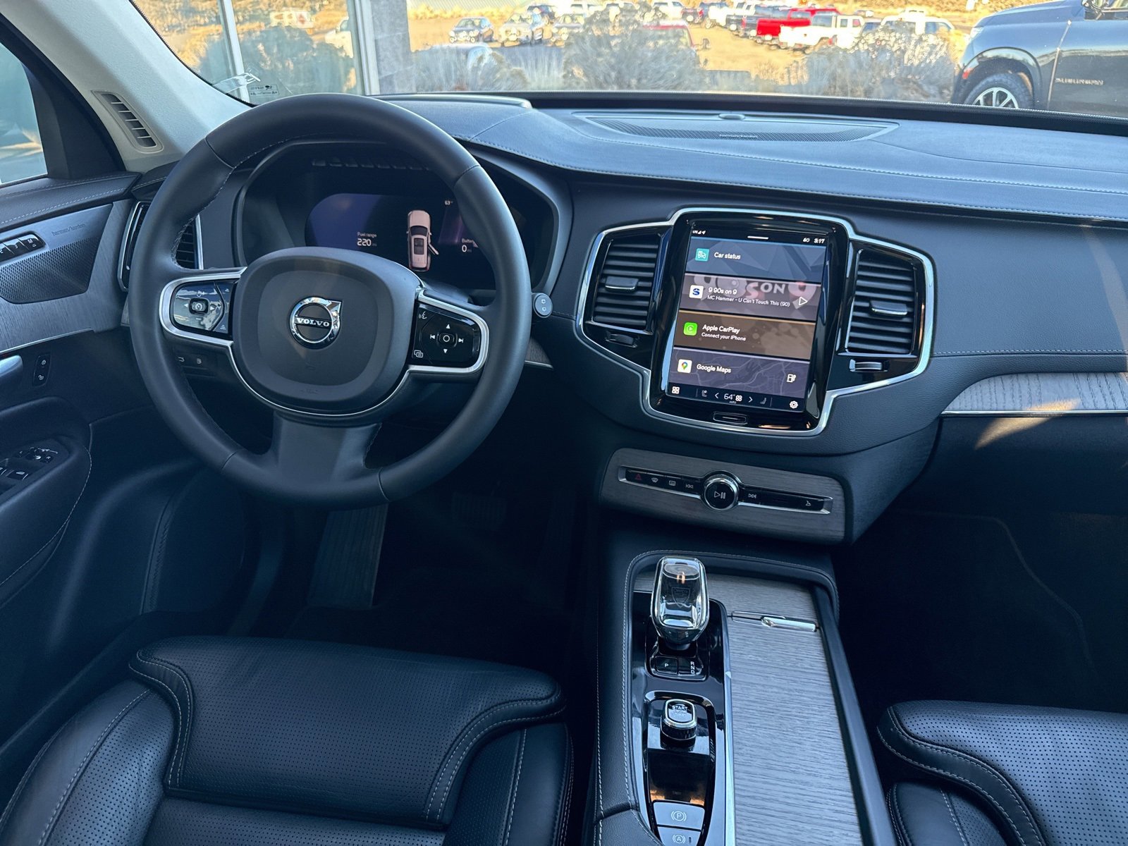 Used 2023 Volvo XC90 T8 Ultimate image 17