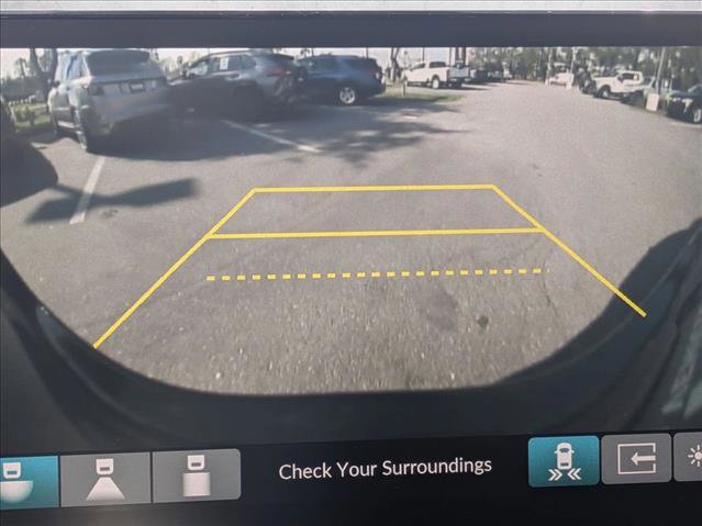 Used 2024 Honda Pilot Touring image 13