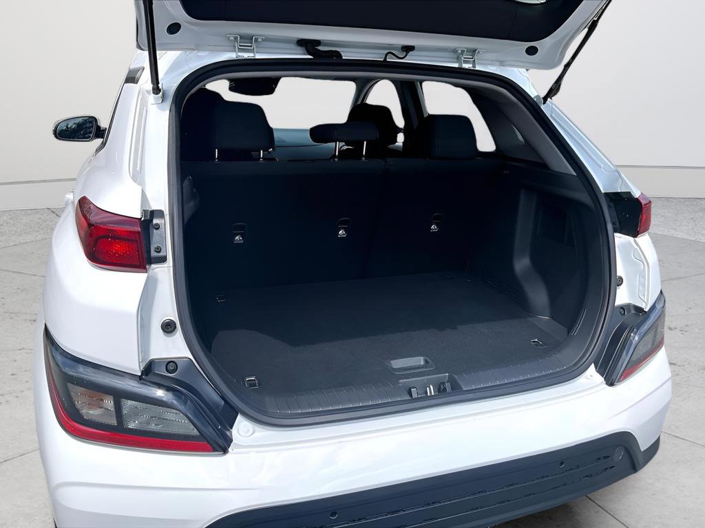 Used 2023 Hyundai Kona SE FWD image 22