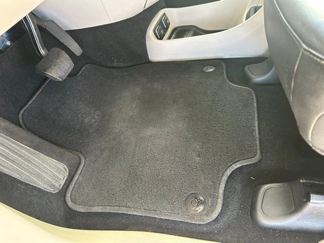 Used 2018 Chrysler Pacifica Touring-L image 28