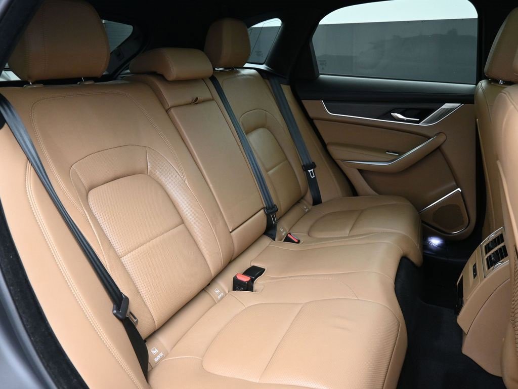 Used 2021 Jaguar F-PACE S image 26