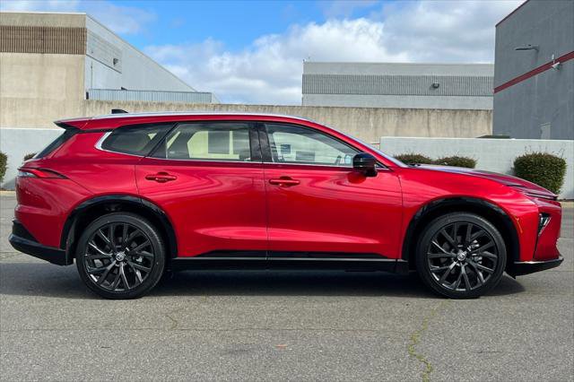 Certified 2025 Toyota Crown Signia w/ Advanced Technology Package image 6