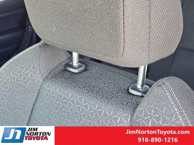 Used 2025 Toyota 4Runner SR5 AWD/4WD image 15