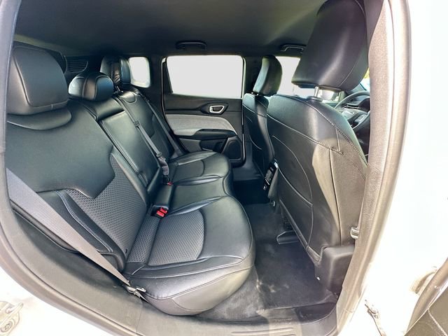 Used 2024 Jeep Compass Latitude image 25