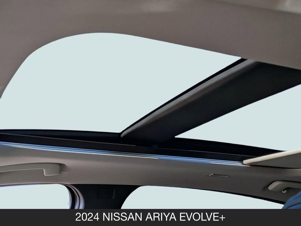 Used 2024 Nissan Ariya FWD image 22