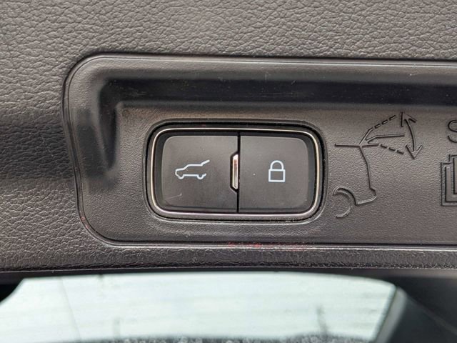 Used 2021 Ford Explorer Limited w/ Equipment Group 301A RWD image 14