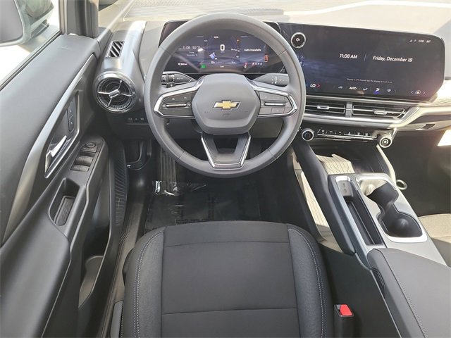 New 2026 Chevrolet Equinox EV LT image 17