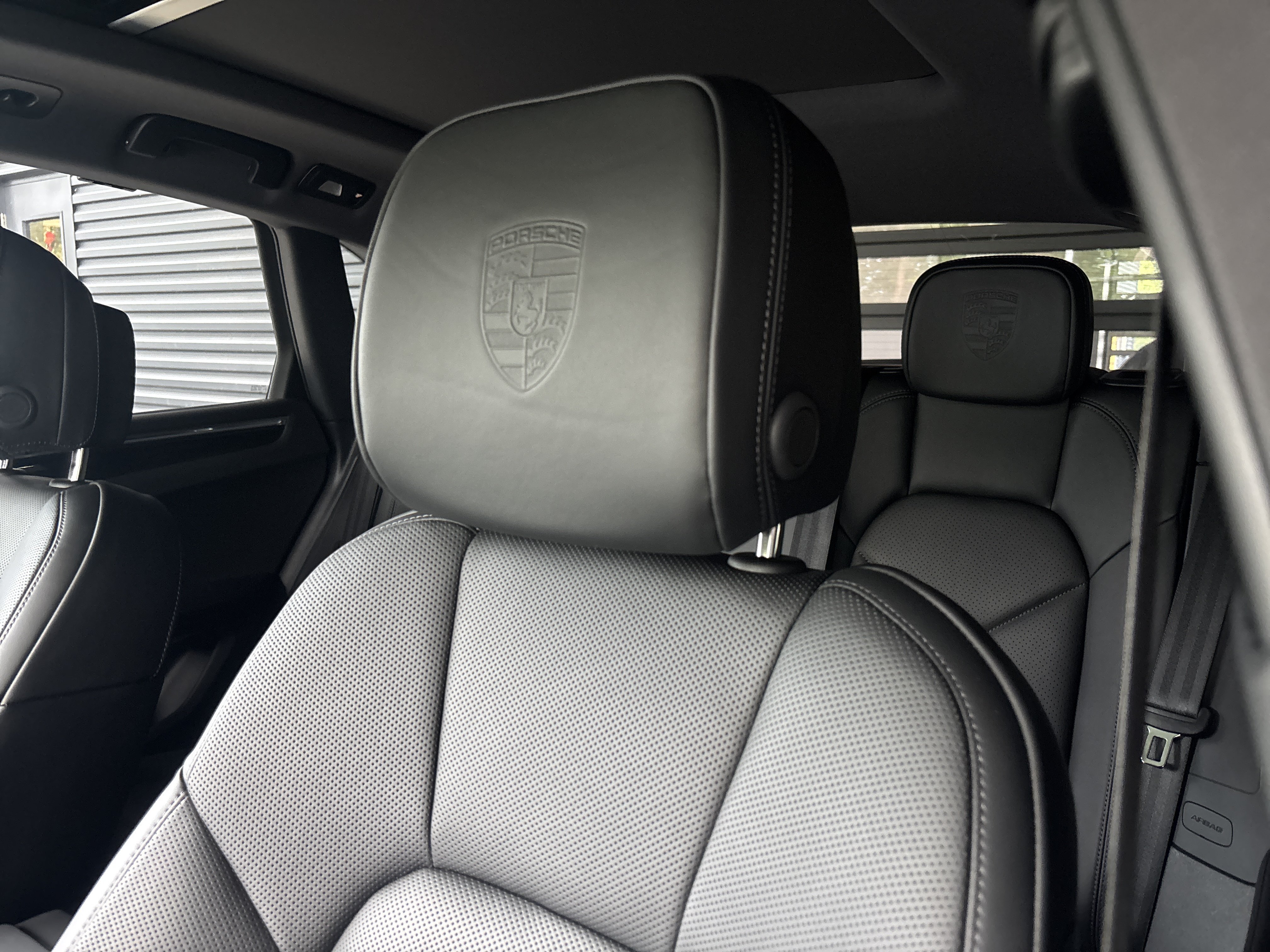 New 2026 Porsche Macan AWD/4WD image 24