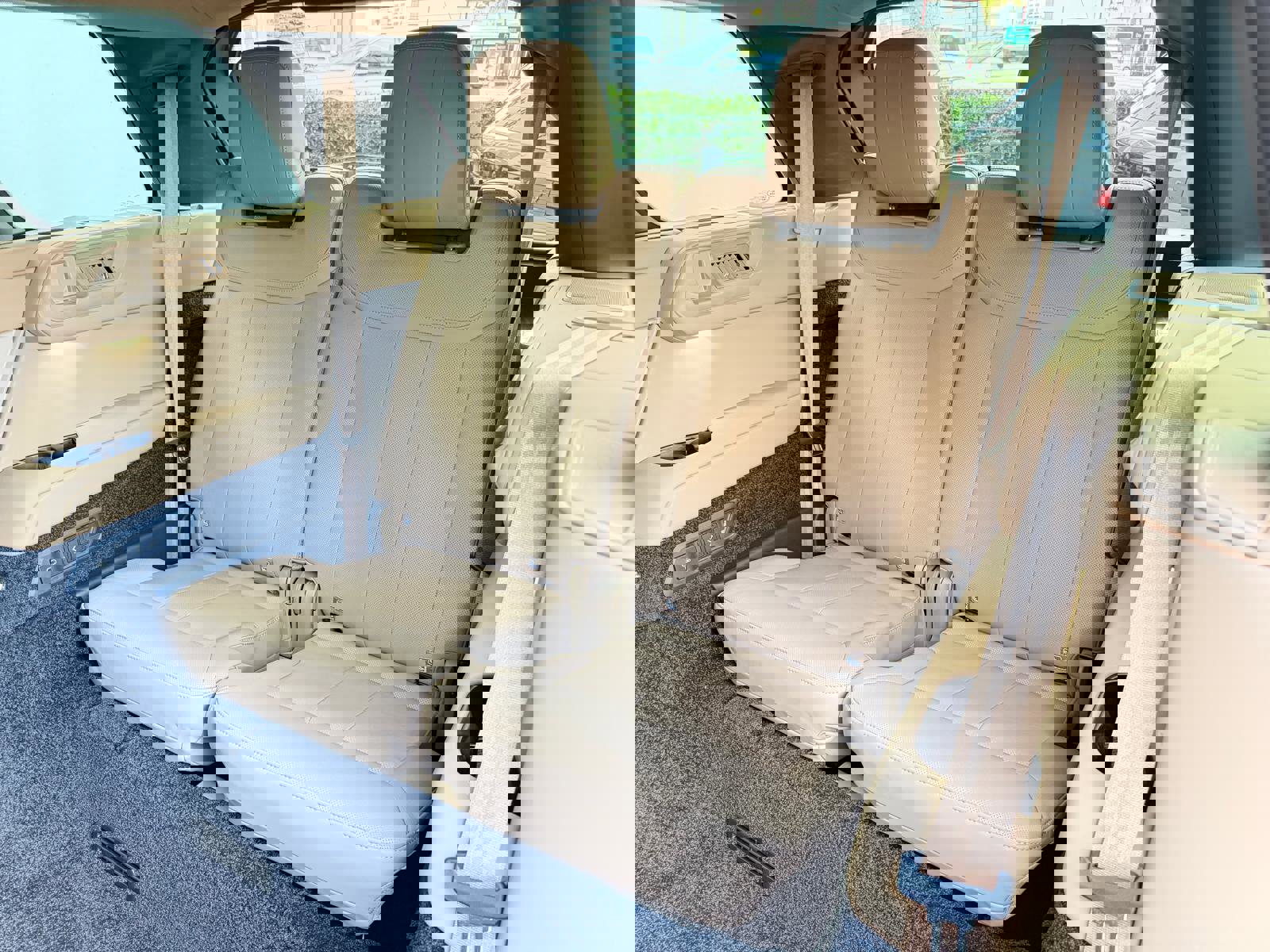 Used 2024 Land Rover Range Rover Long Wheelbase Autobiography image 60