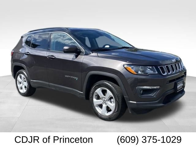 Certified 2020 Jeep Compass Latitude w/ Cold Weather Group image 1