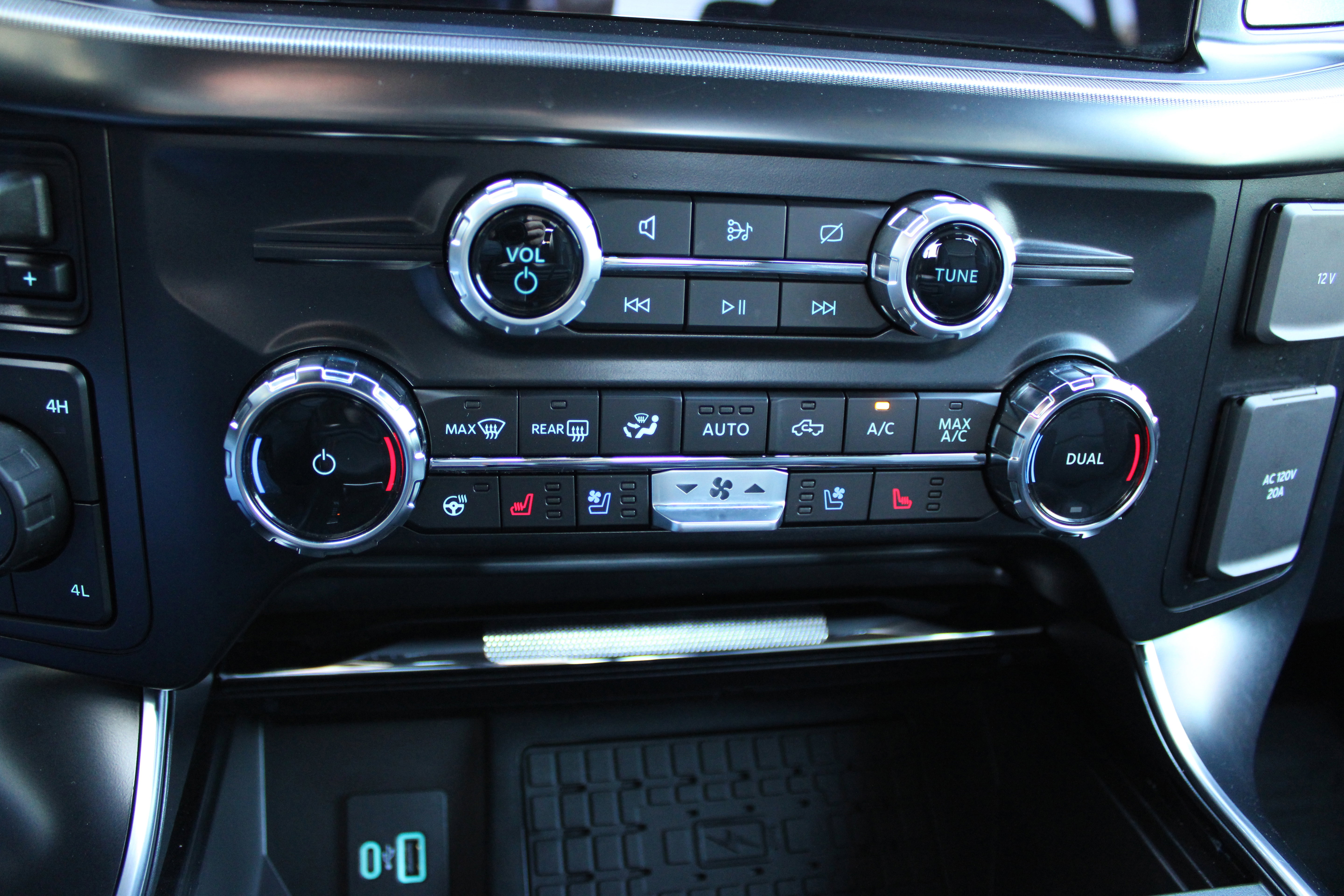 Used 2024 Ford F150 Raptor image 21