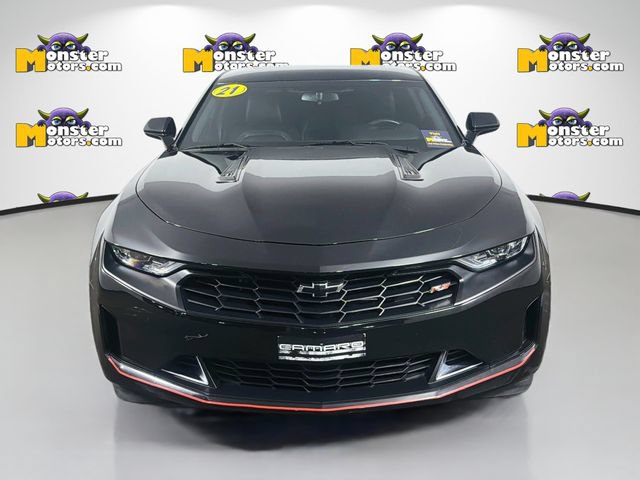 Used 2021 Chevrolet Camaro LT w/ RS Package RWD image 2