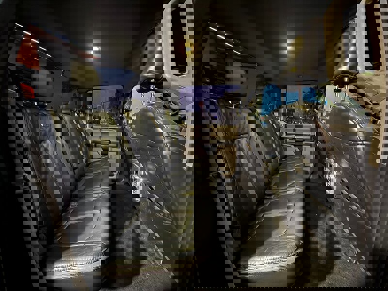 Used 2015 Ford F150 XLT image 37