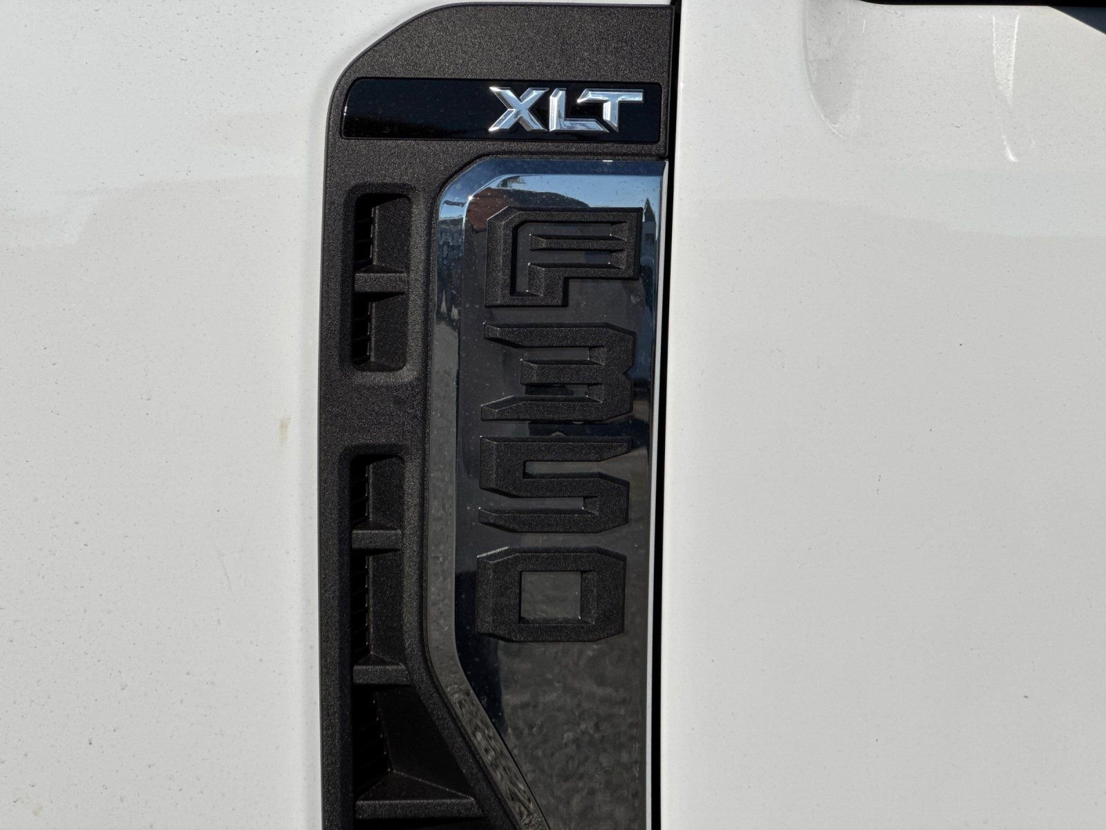 New 2026 Ford F350 XLT image 28