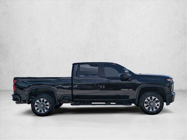Used 2022 Chevrolet Silverado 2500 Custom w/ Custom Convenience Package RWD image 4