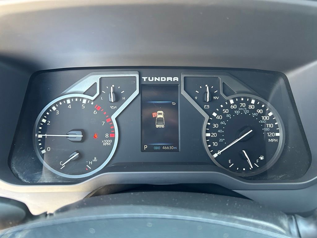 Used 2022 Toyota Tundra Limited w/ TRD Off-Road Package AWD/4WD image 14