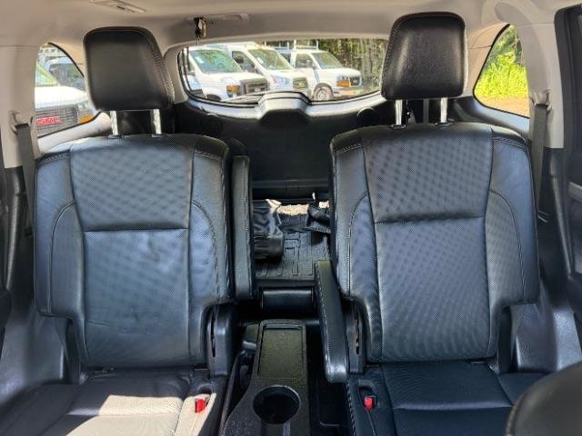 Used 2017 Toyota Highlander Limited AWD/4WD image 32
