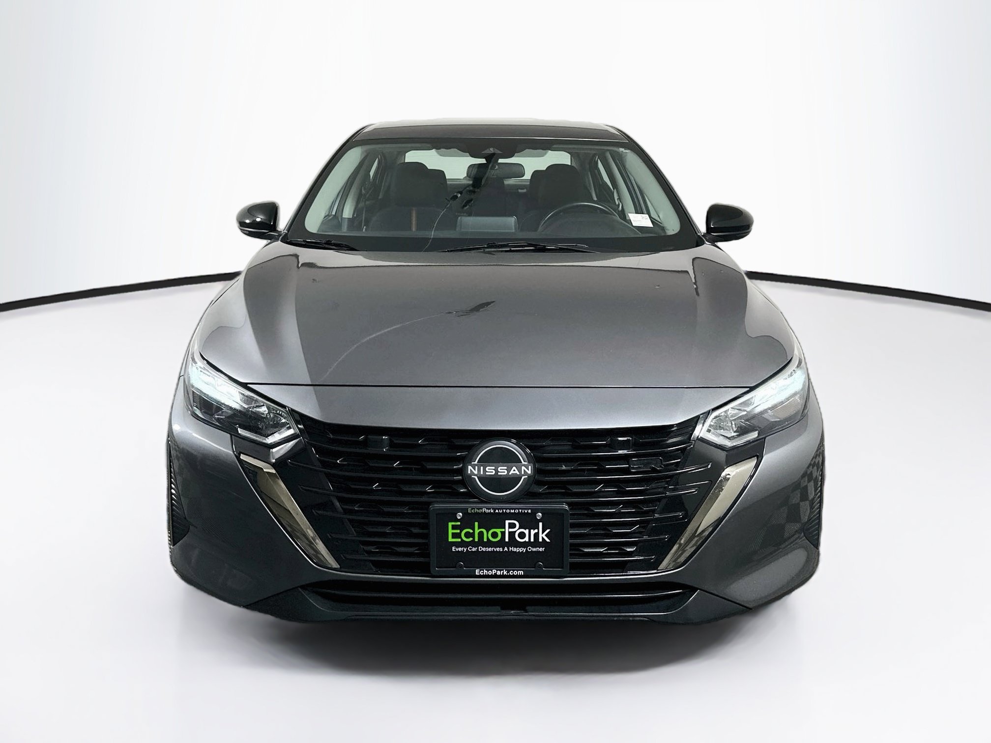Used 2025 Nissan Sentra SR FWD image 2