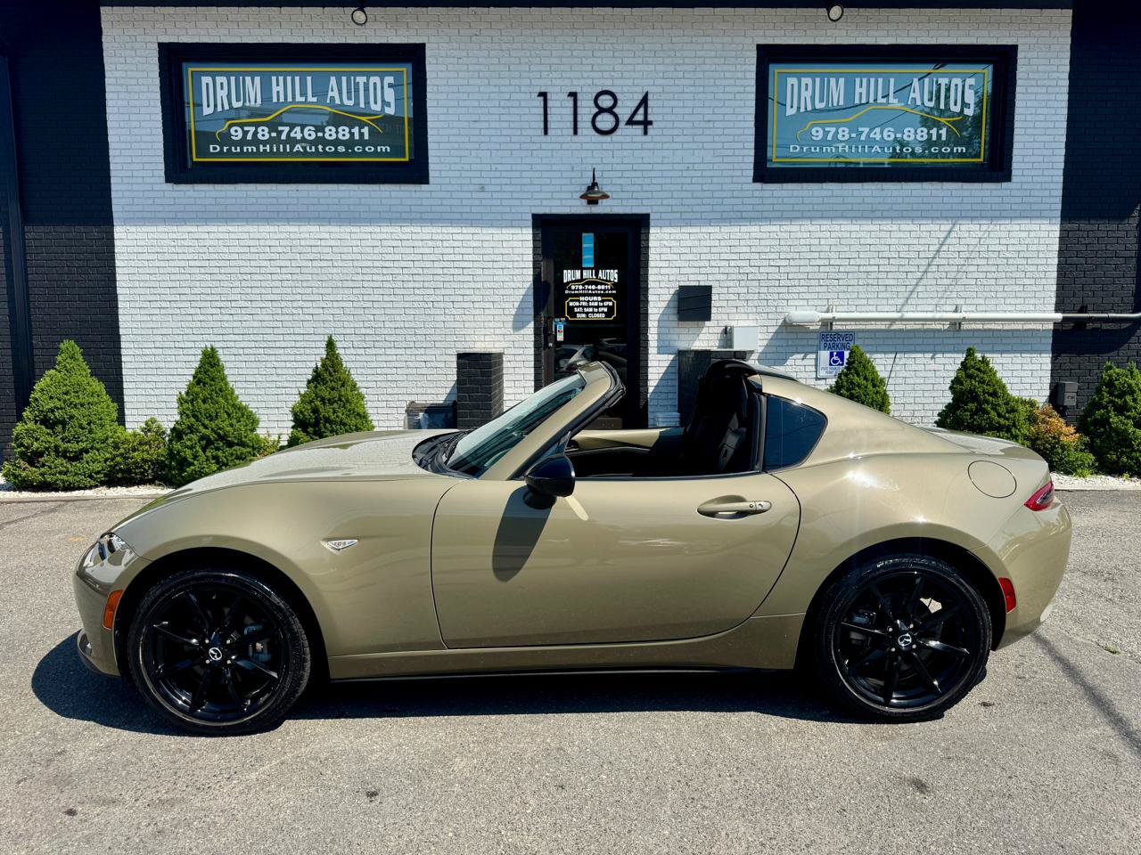 Used 2023 MAZDA MX-5 Miata Club RWD image 3