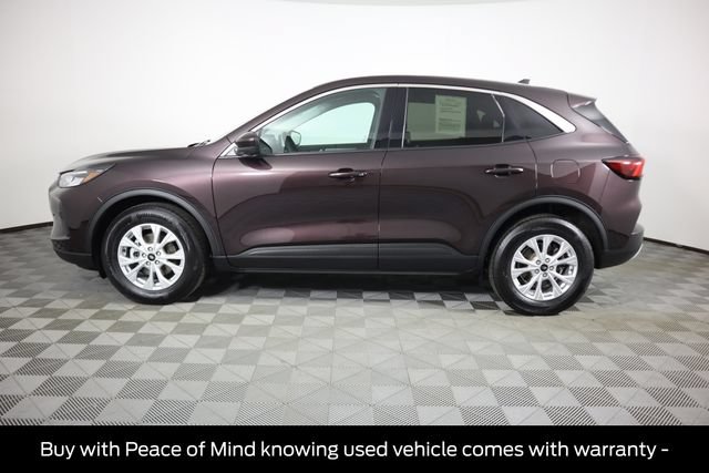 Used 2023 Ford Escape Active w/ Tech Pack #2 AWD/4WD image 8