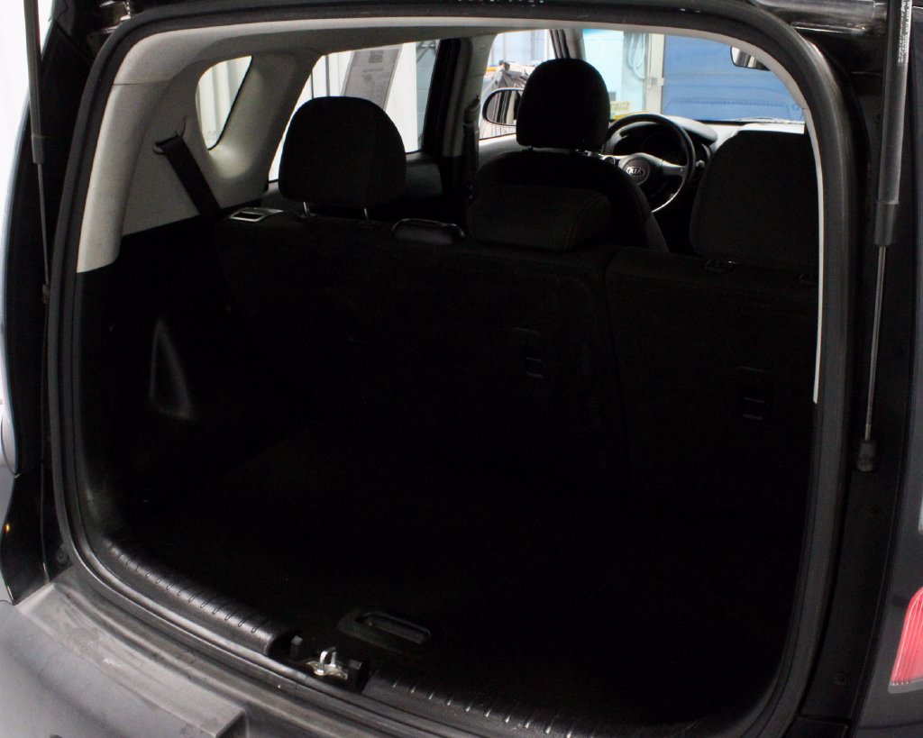 Used 2015 Kia Soul FWD image 14