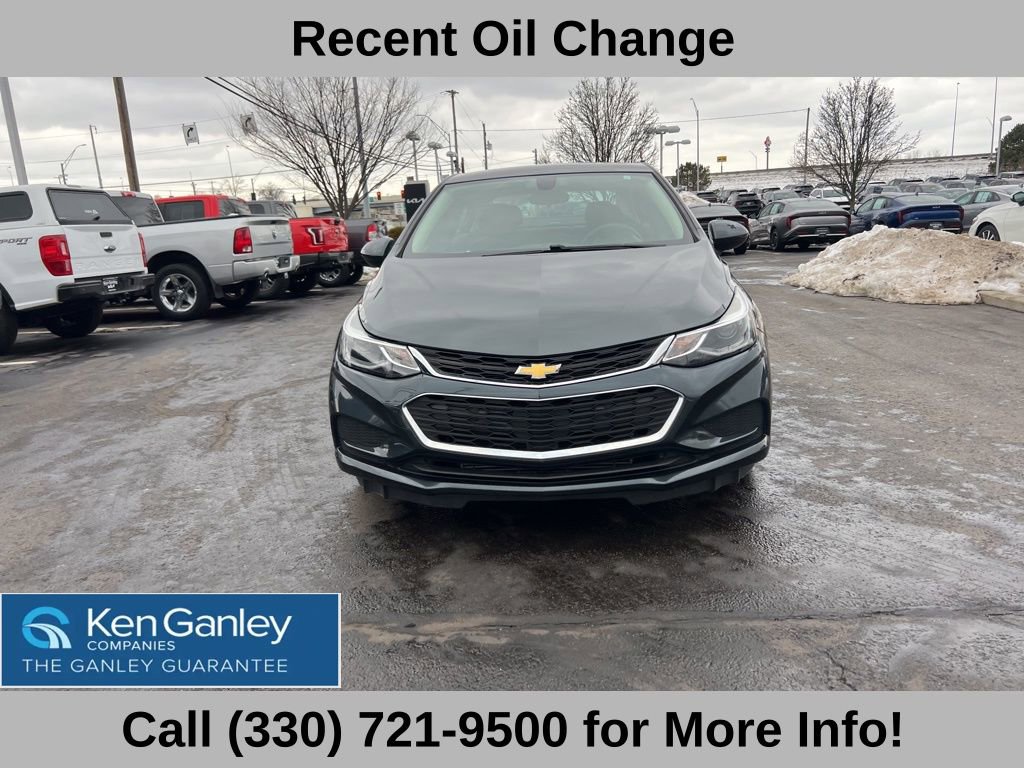 Used 2018 Chevrolet Cruze LT w/ Convenience Package image 3